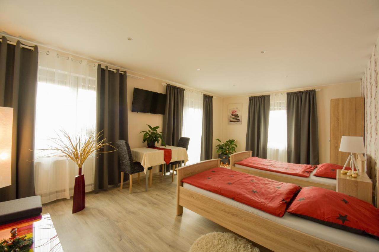Mainzimmer - Business Apartments Hasloch  Экстерьер фото