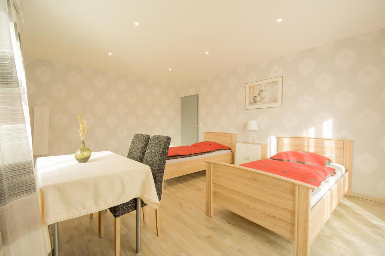 Mainzimmer - Business Apartments Hasloch  Экстерьер фото