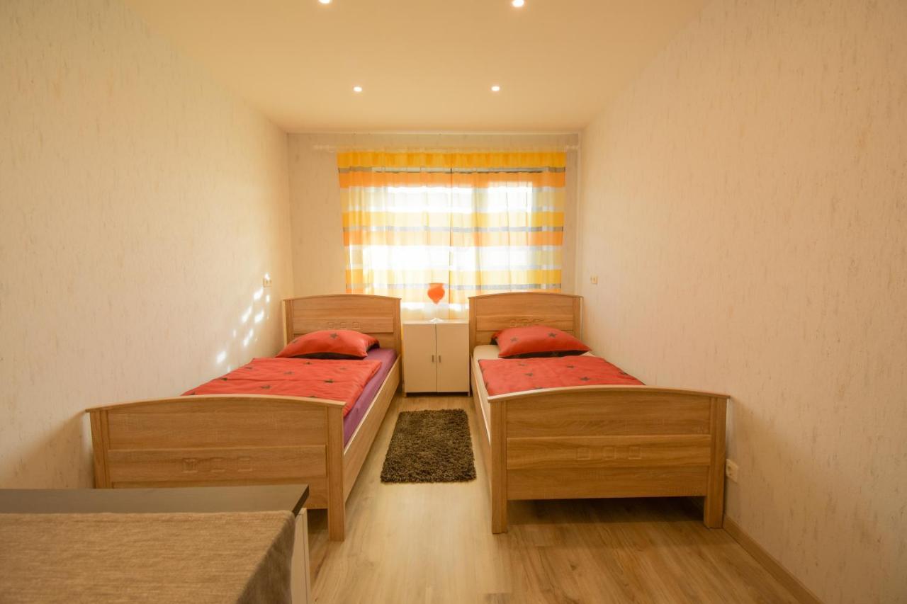 Mainzimmer - Business Apartments Hasloch  Экстерьер фото