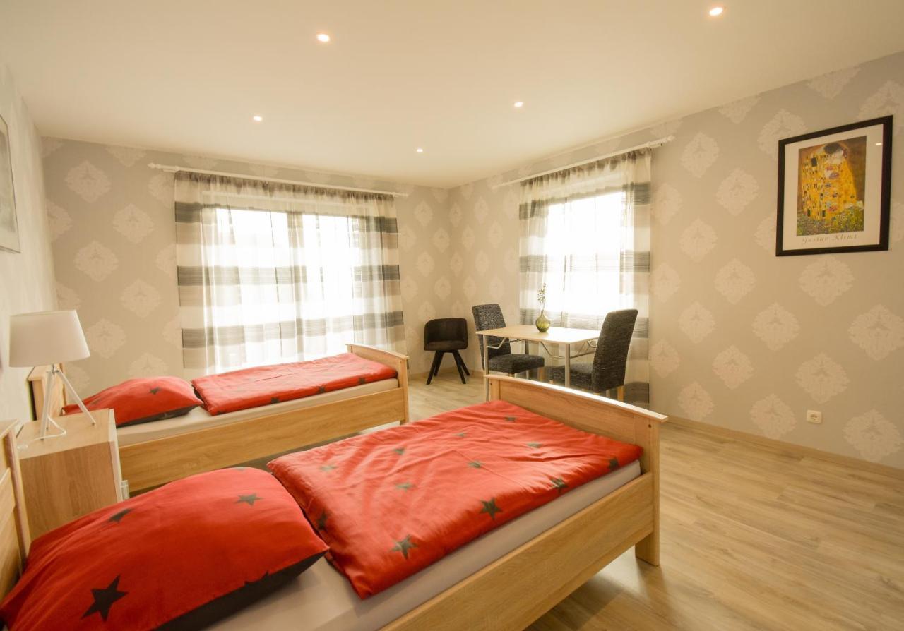 Mainzimmer - Business Apartments Hasloch  Экстерьер фото